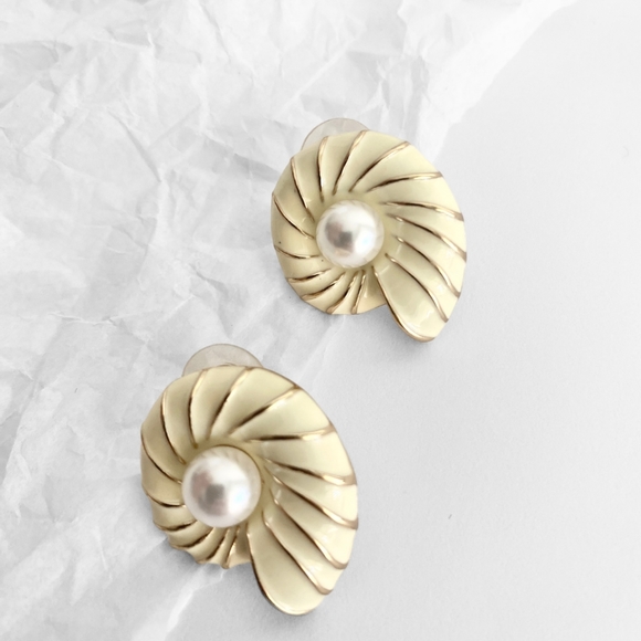 silverlià Fashion Trendy Retro Style Fashion Geometric Pearl Earrings - Picture 2 of 5